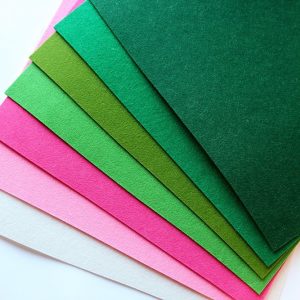 Набор китайского жесткого фетра 2 мм Pugovichok "Лепестки роз" 7 цветов для рукоделия 7165