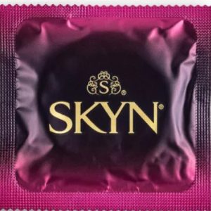 Безлатексные полиизопреновый презервативы SKYN Cherry Sunrise Вишневое наслаждение по 1шт